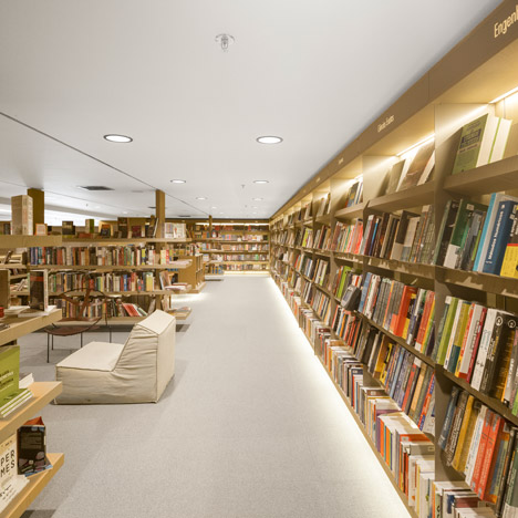 Saraiva Bookstore by Studio Arthur Casas