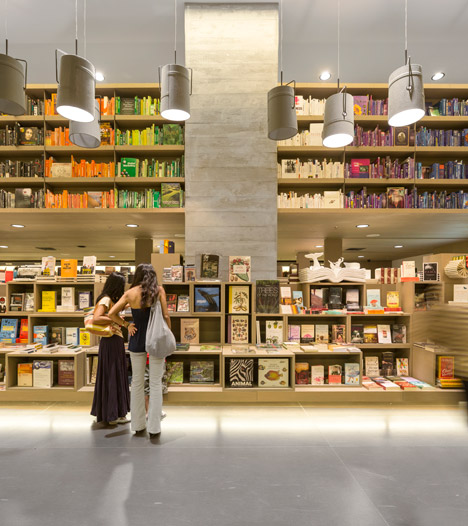Saraiva Bookstore by Studio Arthur Casas