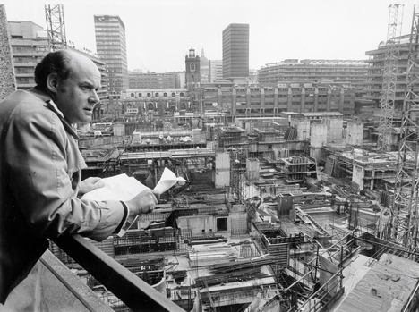 Barbican Estate by Chamberlin, Powell and Bon