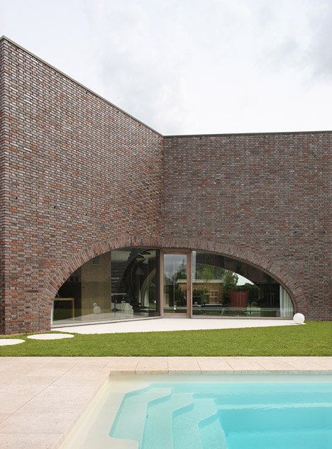 Villa Moerkensheide by Dieter De Vos