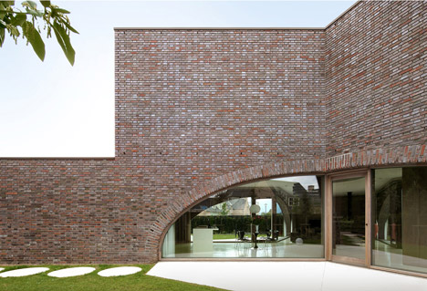 Villa Moerkensheide by Dieter De Vos