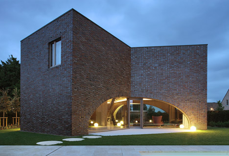 Villa Moerkensheide by Dieter De Vos