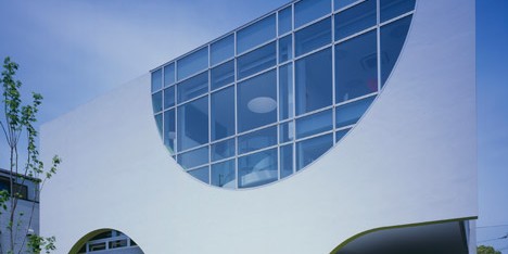 White Rose English School by Horibe Associates