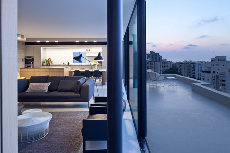 Y Duplex Penthouse by Pitsou Kedem