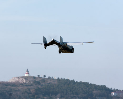 Aeromobil flying car