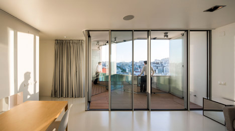 A029 apartment by Camarim Arquitectos