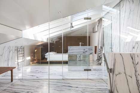 A029 apartment by Camarim Arquitectos