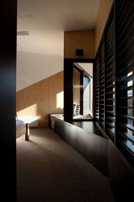 Bent Pavilion by Bent Architecture