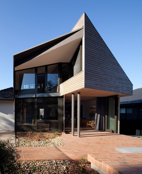 Bent Pavilion by Bent Architecture