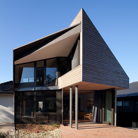 Bent Pavilion by Bent Architecture