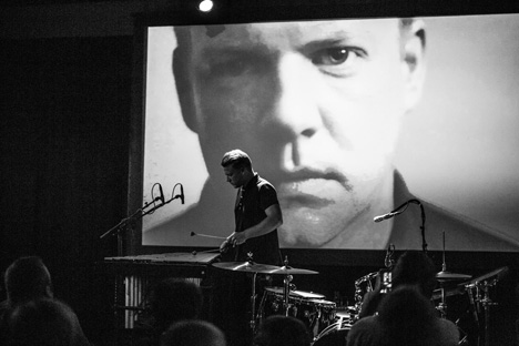 Performance by Belgian band Goose at Biennale Interieur 2014