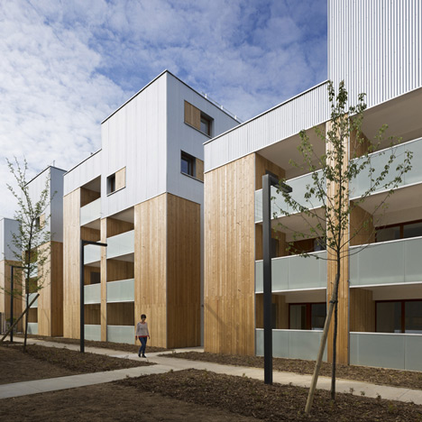 Colboc Franzen’s Parisian social housing matches the proportions of its 1930s neighbours
