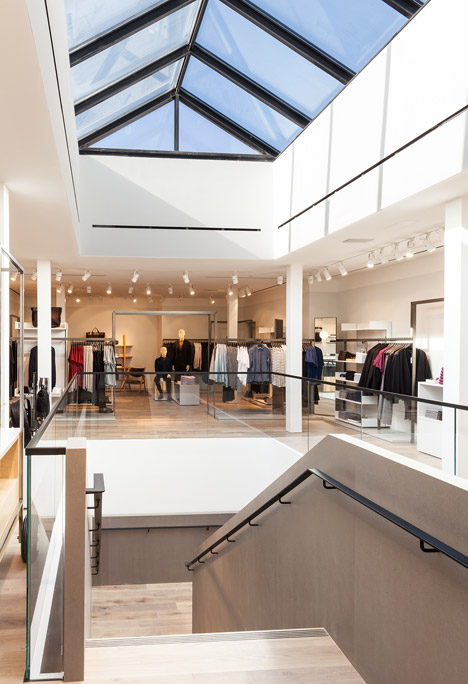 Cos' LA store