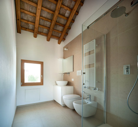 Casa Fiera by Massimo Galeotti Architetto