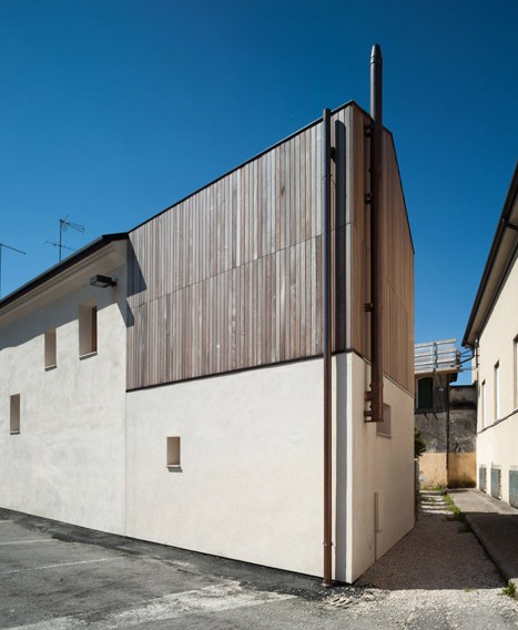 Casa Fiera by Massimo Galeotti Architetto