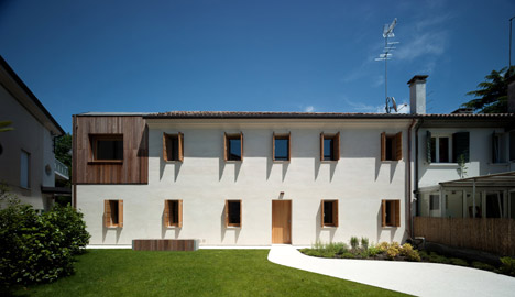 Casa Fiera by Massimo Galeotti Architetto