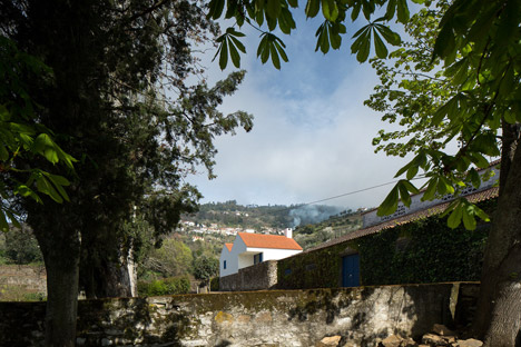 Casa dos Caseiros by SAMF