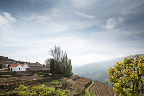 Casa dos Caseiros by SAMF