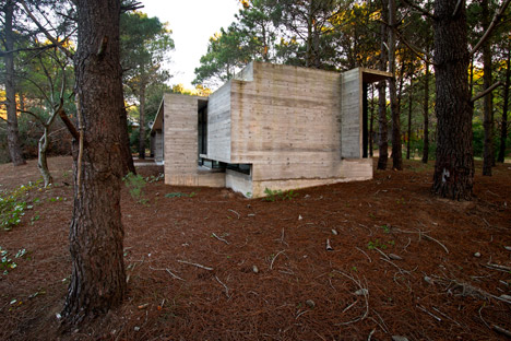 Casa SV by Luciano Kruk Arquitectos