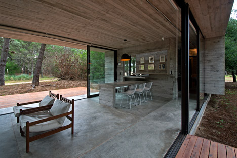 Casa SV by Luciano Kruk Arquitectos