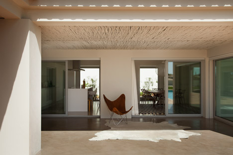 Casa Sol by Atelier Data