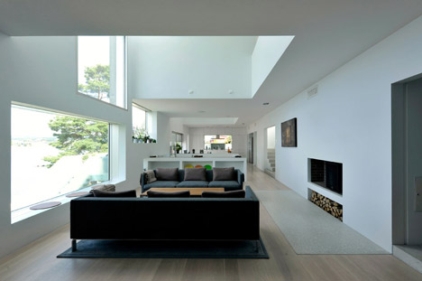 Concrete House in Stange by Carl-Viggo Hølmebakk