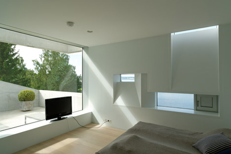 Concrete House in Stange by Carl-Viggo Hølmebakk
