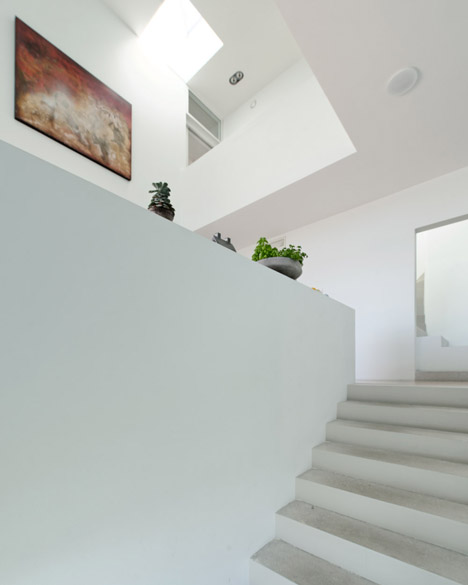 Concrete House in Stange by Carl-Viggo Hølmebakk