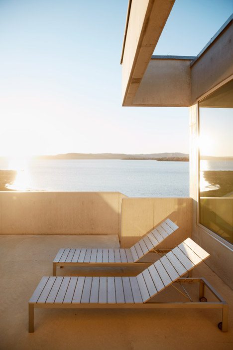 Concrete House in Stange by Carl-Viggo Hølmebakk