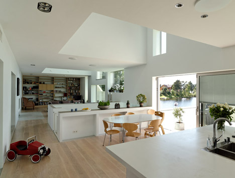 Concrete House in Stange by Carl-Viggo Hølmebakk