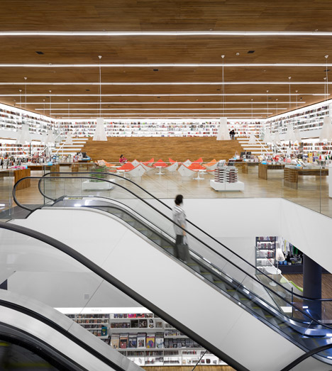 Livraria Cultura by Studio MK27