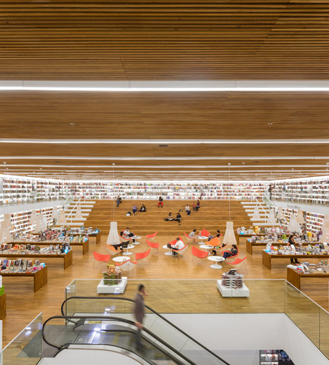 Livraria Cultura by Studio MK27