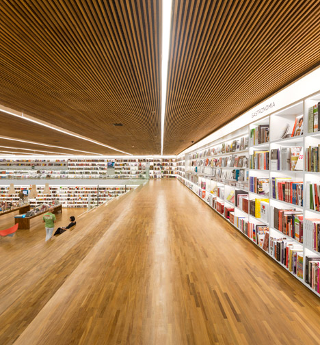 Livraria Cultura by Studio MK27