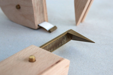 Digital Calliper by Unfold