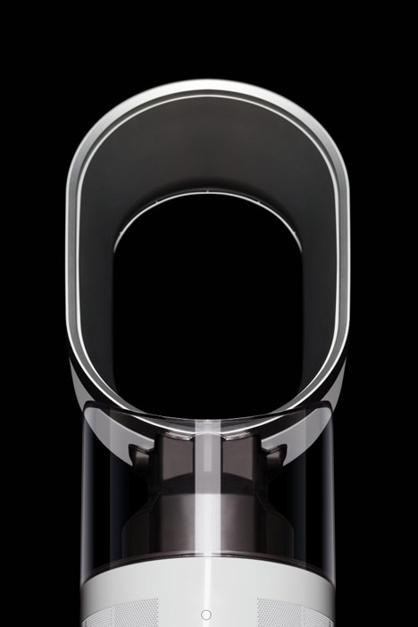 Dyson's humidifier pretreats water with ultraviolet light to kill waterborne bacteria
