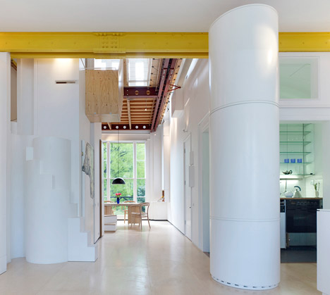 Elgin Crescent apartment by Andrew Pilkington