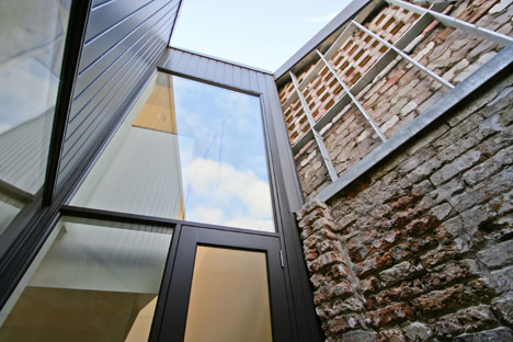 Five Courts House by Matthew Gribben Architecture