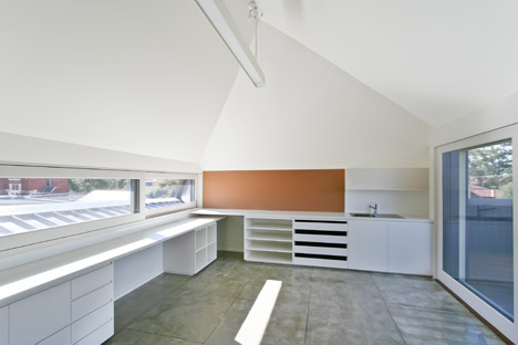 Five Courts House by Matthew Gribben Architecture