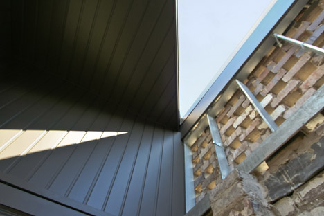 Five Courts House by Matthew Gribben Architecture
