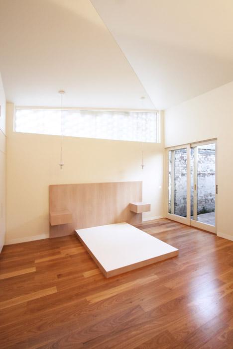 Five Courts House by Matthew Gribben Architecture