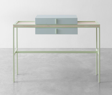 Flamingo console by Marco Guazzini
