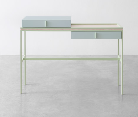 Flamingo console by Marco Guazzini