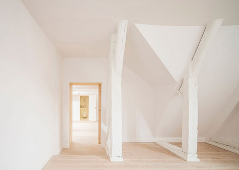 Gamla Stan apartment by StudioMama