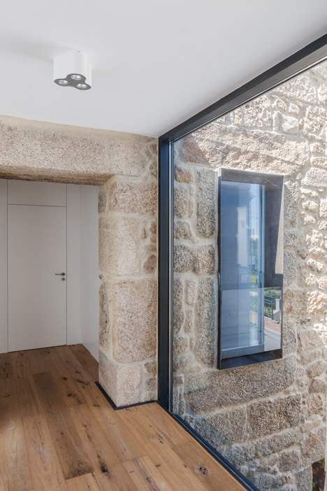 House JA by Filipe Pina + Ines Costa