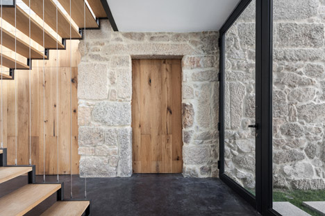 House JA by Filipe Pina + Ines Costa