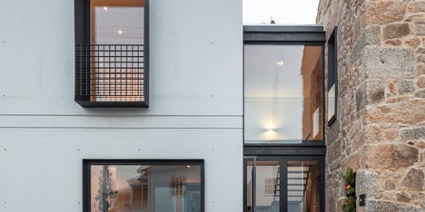 House JA by Filipe Pina + Ines Costa