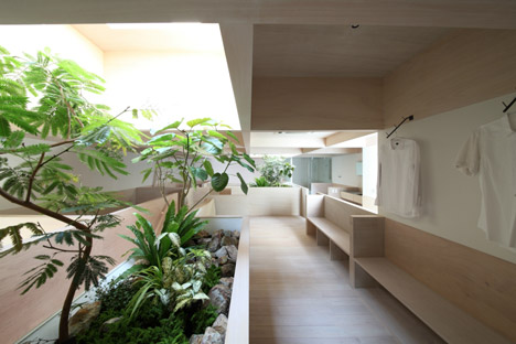 House in Hanekita by Katsutoshi Sasaki