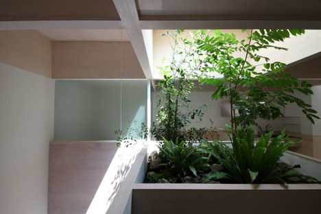 House in Hanekita by Katsutoshi Sasaki