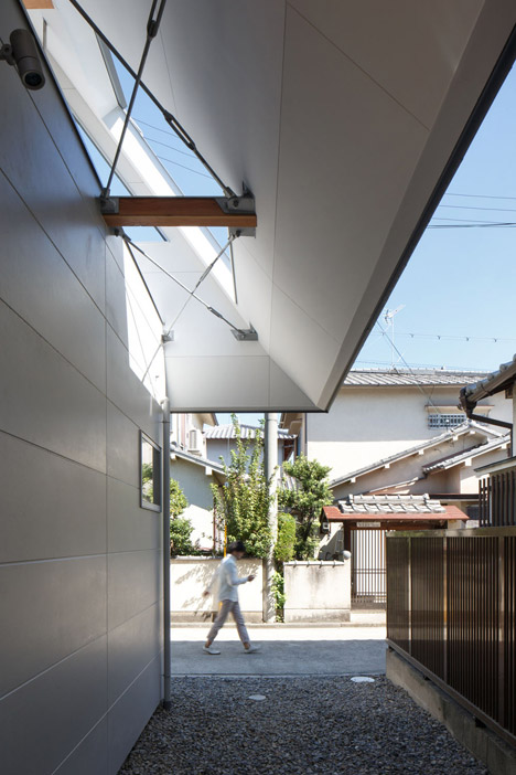 HouseAA by Moca Architects