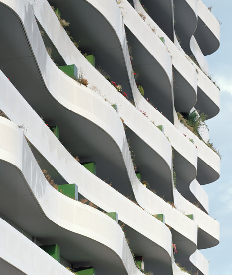 Housing by ECDM Architectes